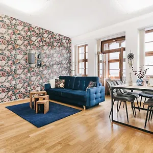 Tip! Modernes Direkt Im Herzen Dresdens Appartement