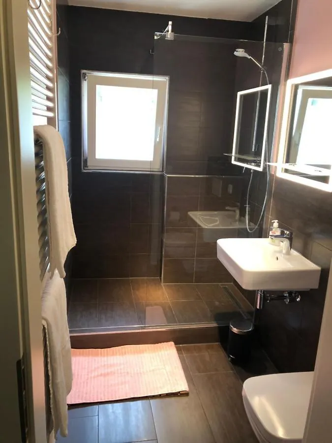 Studio Apartment In Dresden-Neustadt